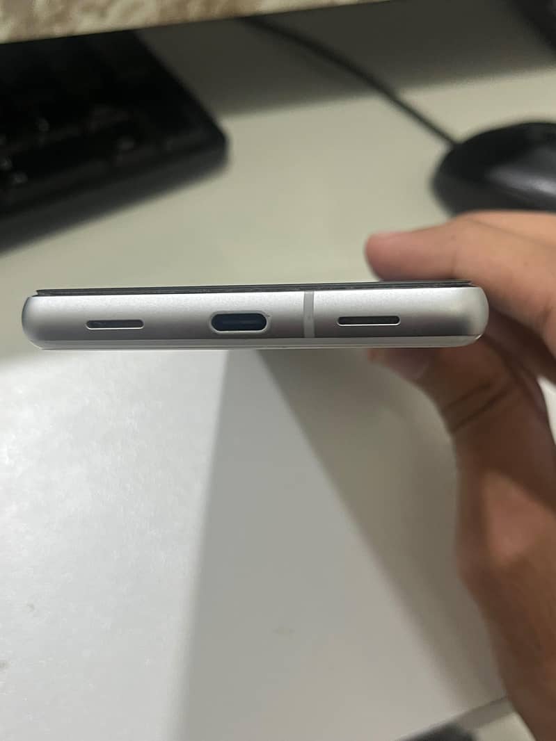 Google Pixel 7a 3