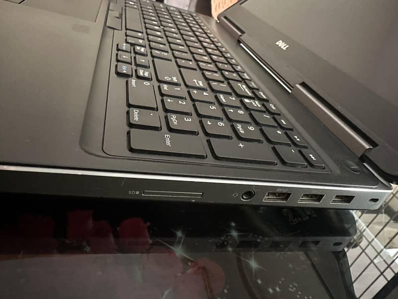 Dell Precision 7510 4
