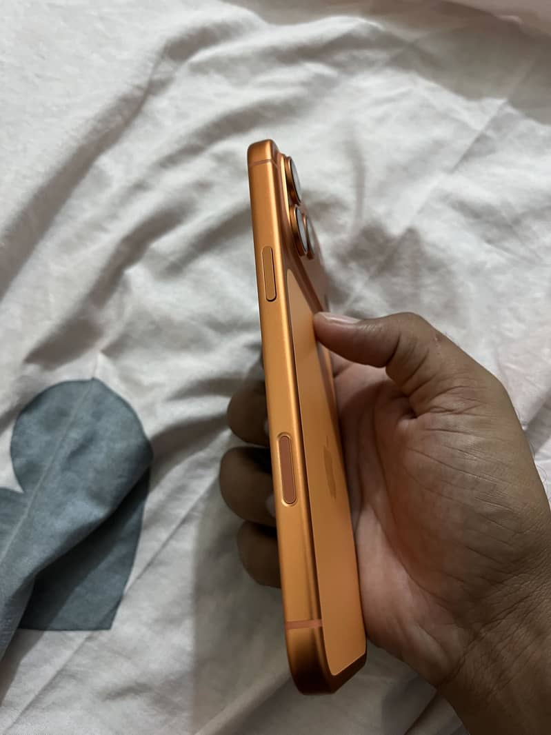 Apple iPhone 17 Pro Max 11