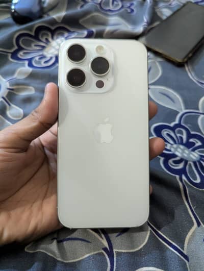 Apple iPhone 15 Pro