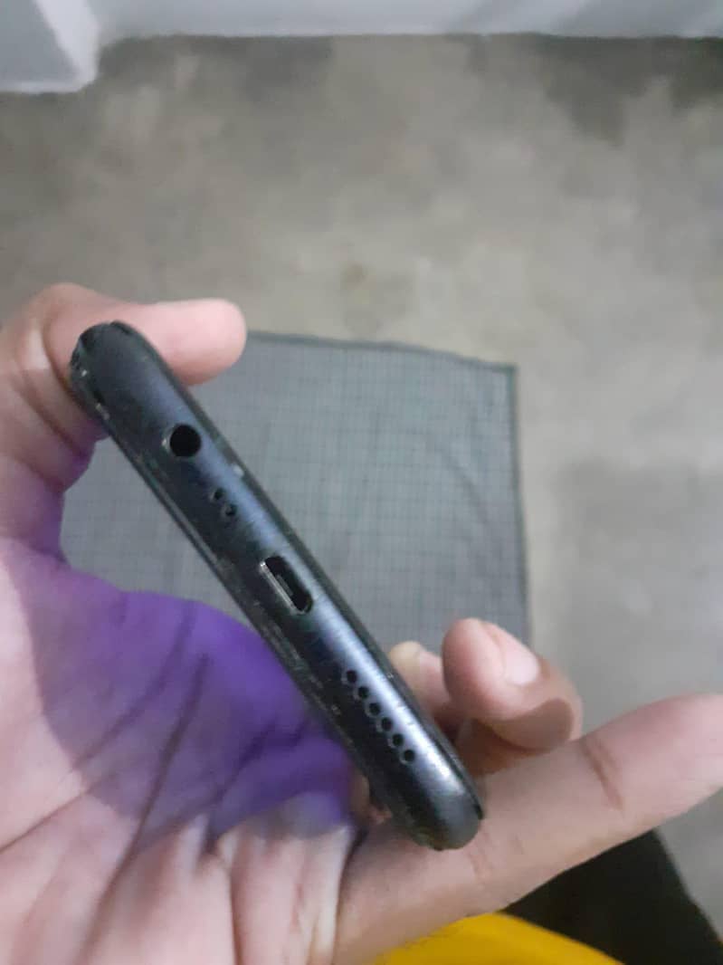OPPO A5s 4