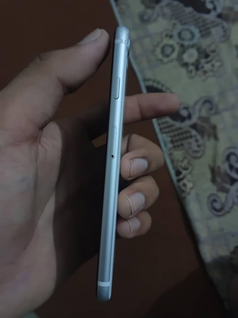 Apple iPhone SE 2