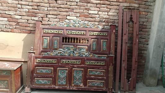 Wooden bed set and dressing