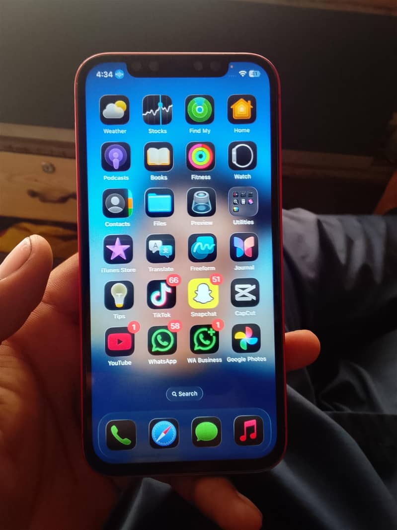 Apple iPhone 12 4