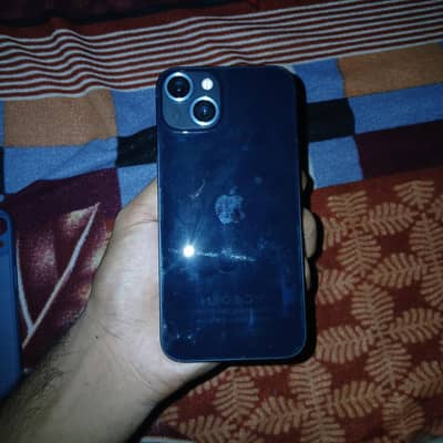 Apple iPhone 13