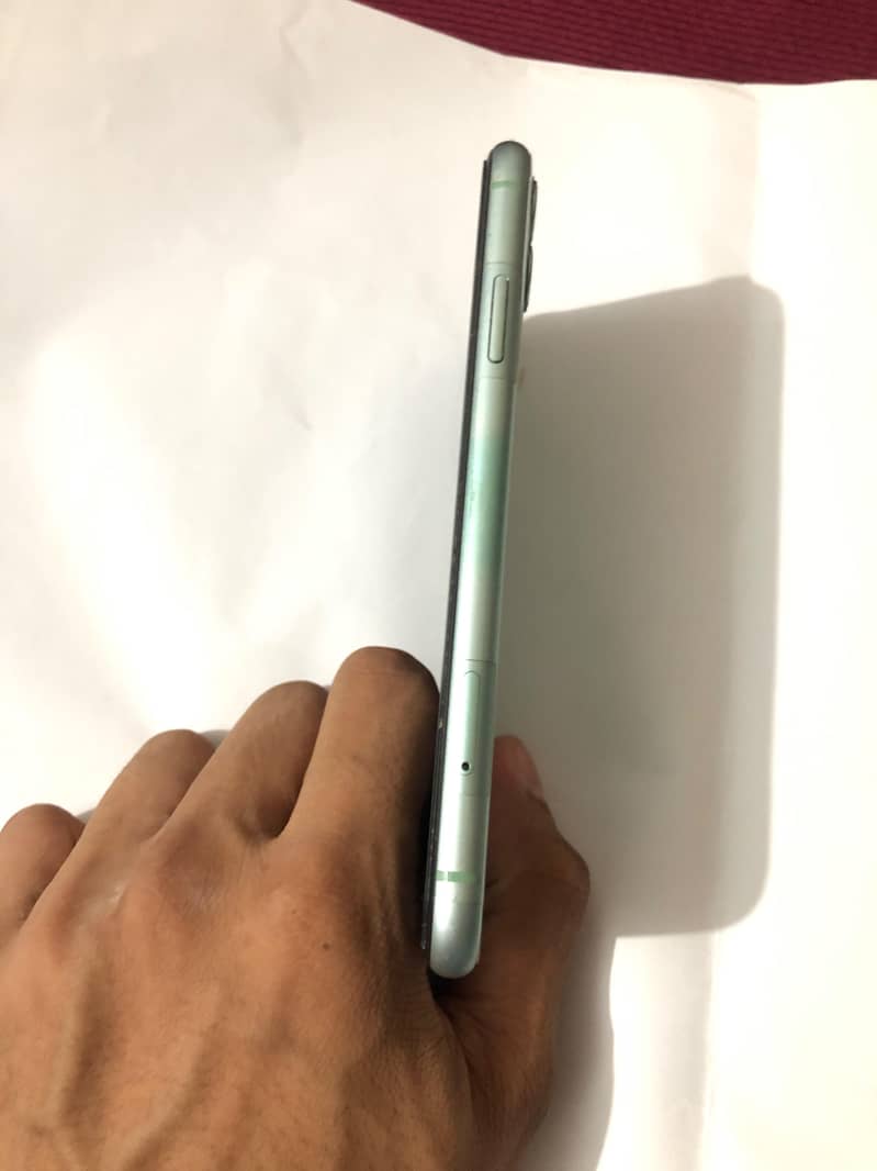 Apple iPhone 11 2