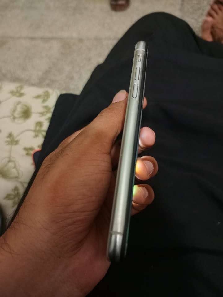 Apple iPhone X 1