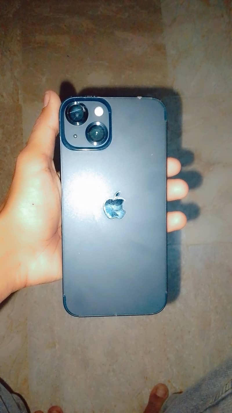 Apple iPhone 13 0
