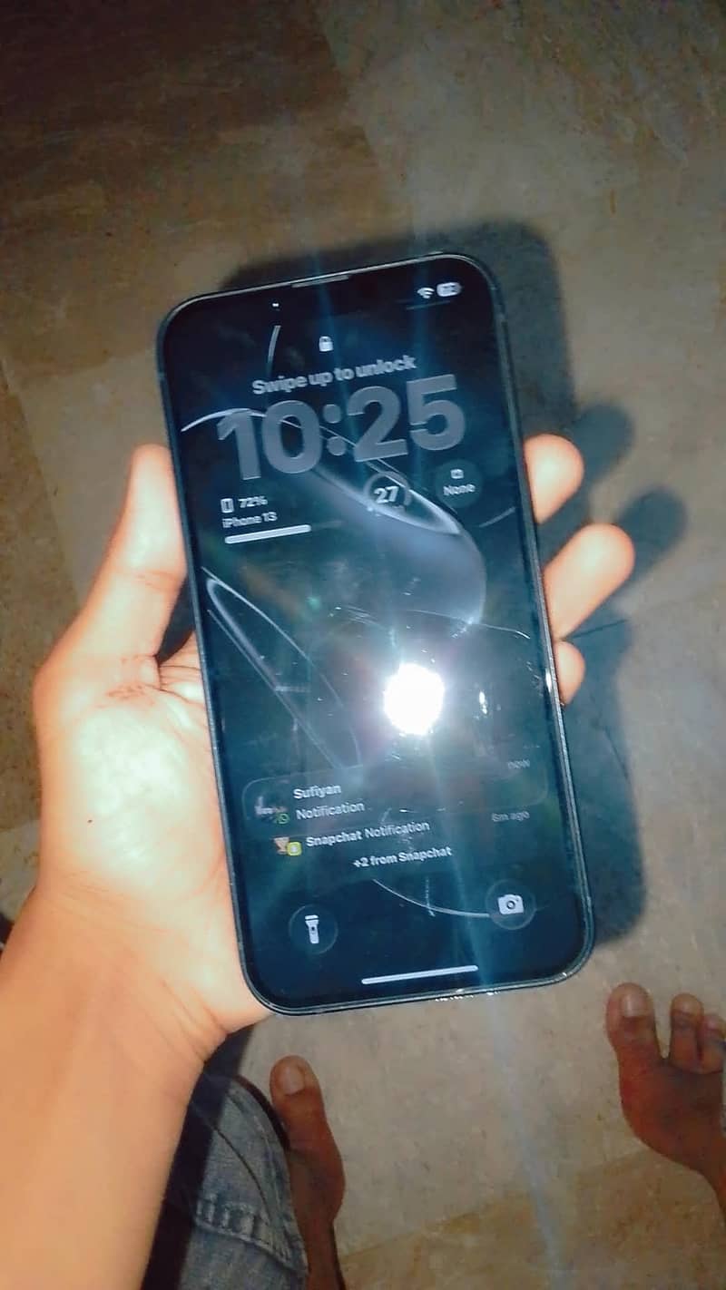 Apple iPhone 13 1