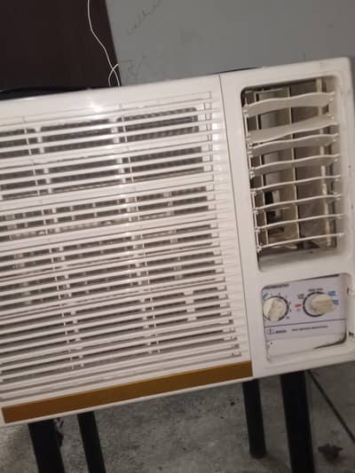 window AC