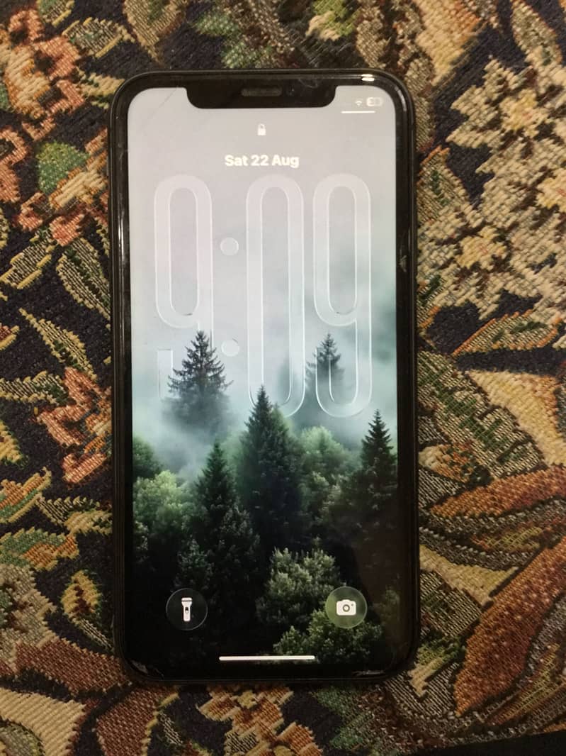 Apple iPhone 11 7