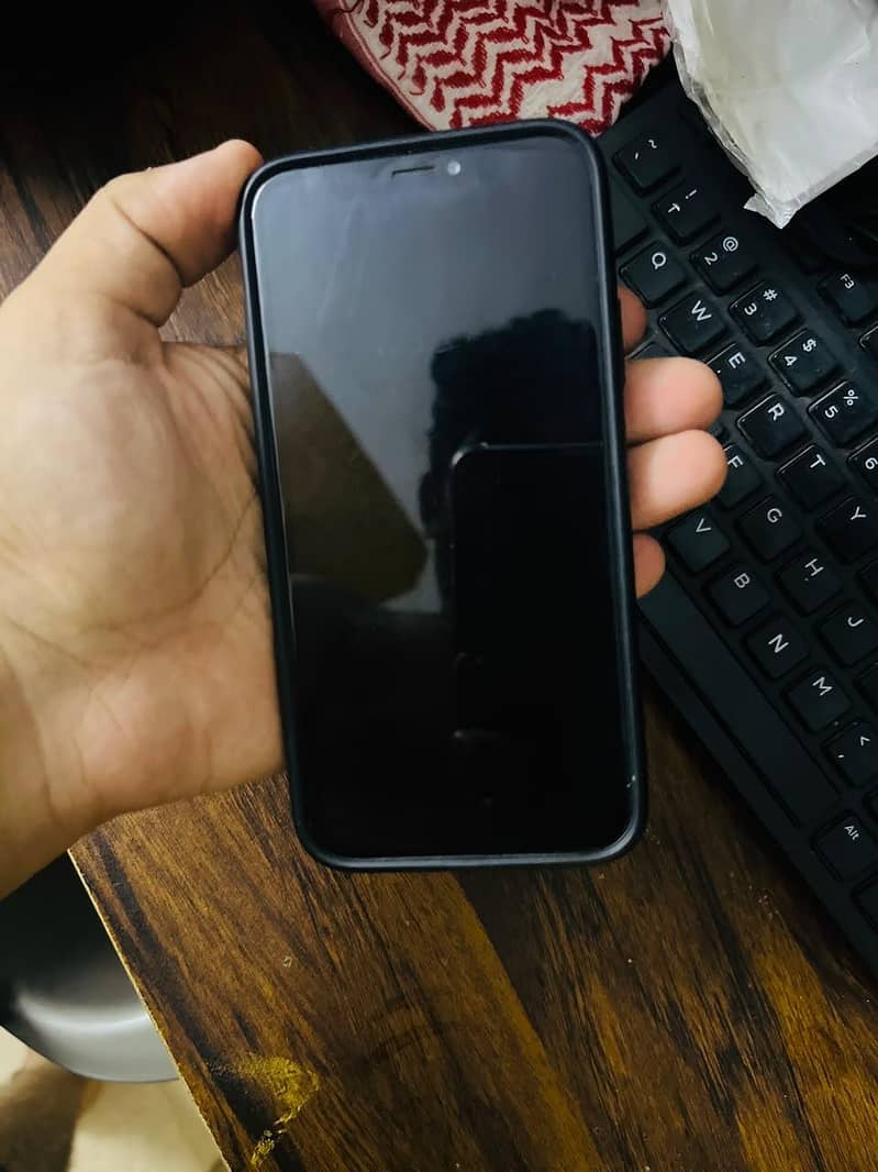 Apple iPhone X 5