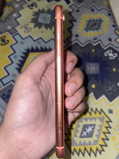 Apple iPhone XR