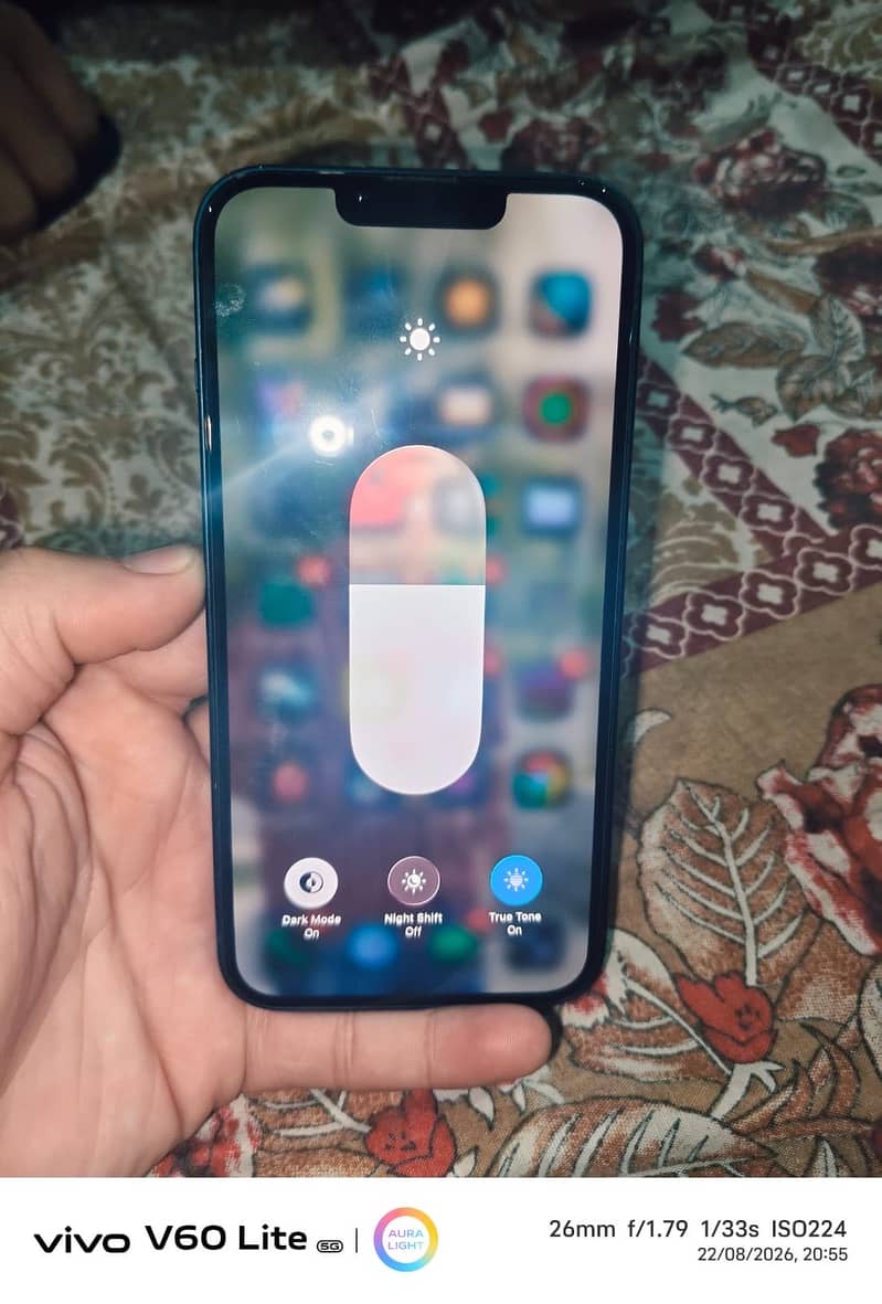 Apple iPhone 13 5