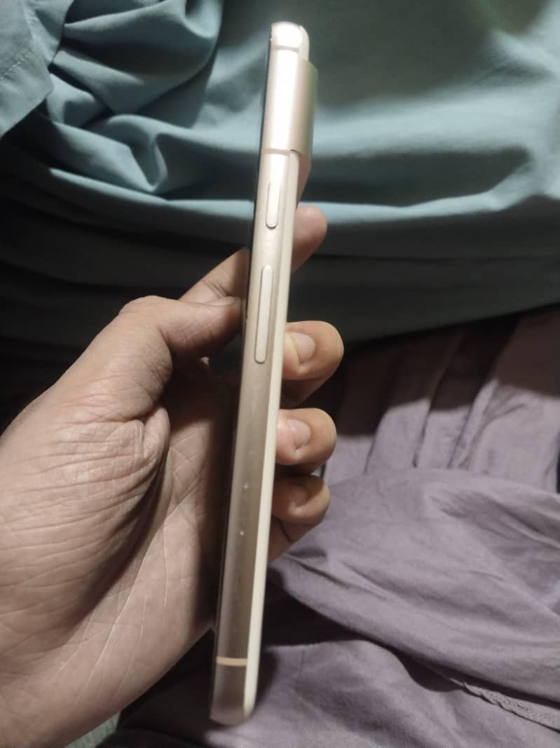 Google Pixel 8 3