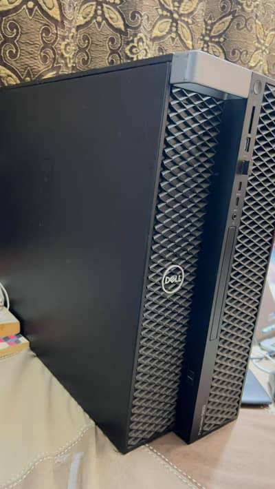 Dell Precision 5820