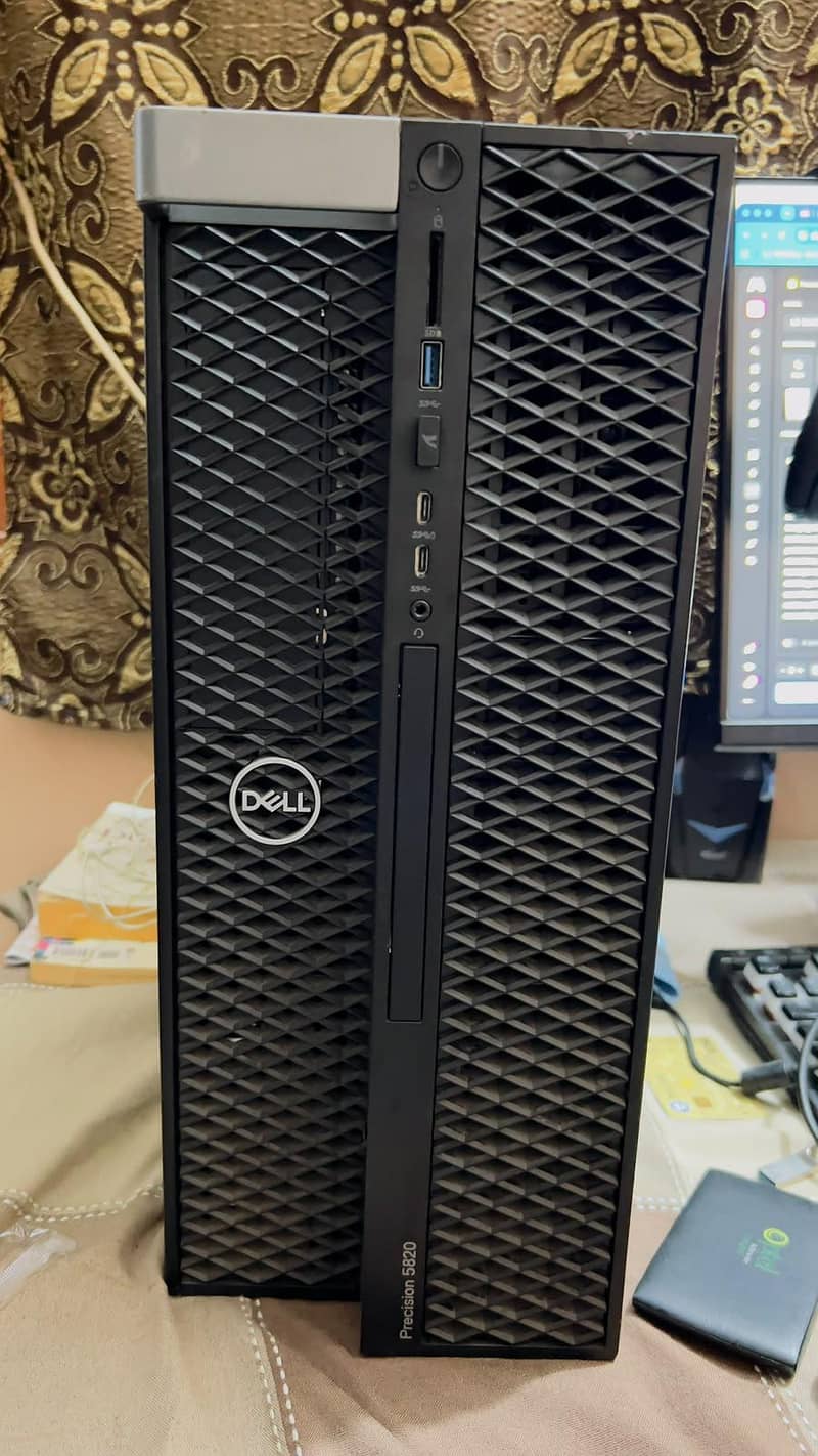 Dell Precision 5820 1