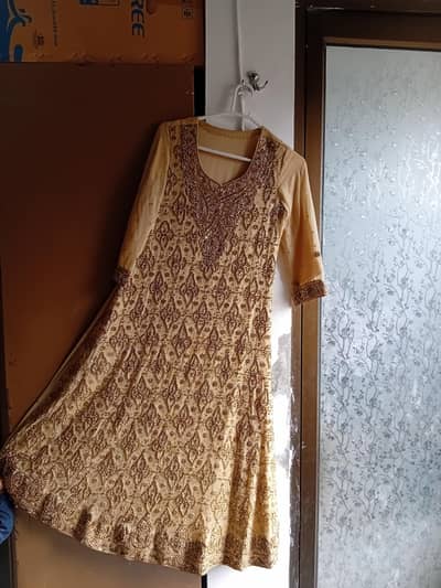 Golden maxi for walima or party