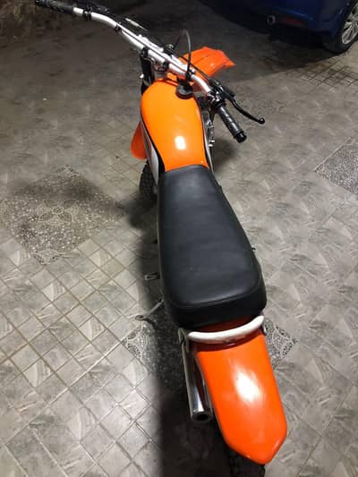 DT 175