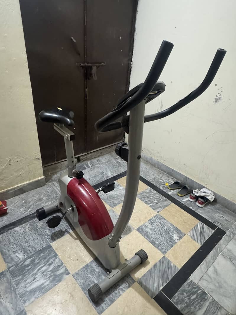 Exercise Cycle - Indoor cycle 0
