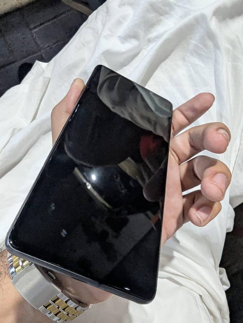 Google Pixel 7 4
