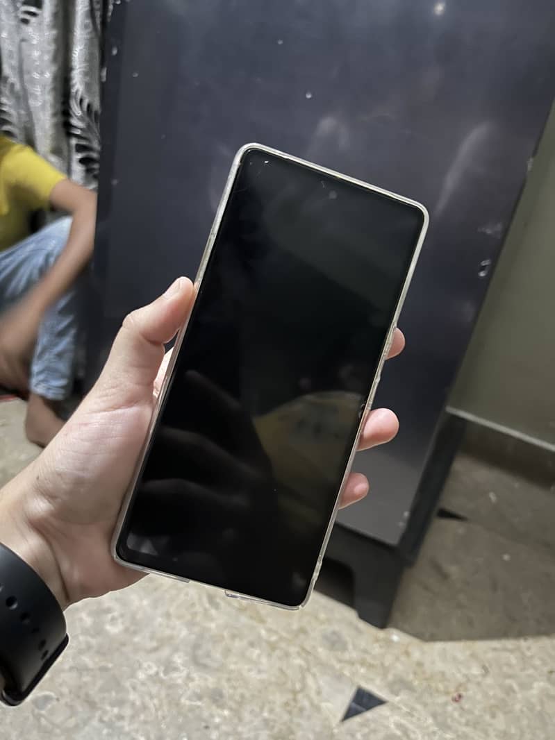 Google Pixel 7 4