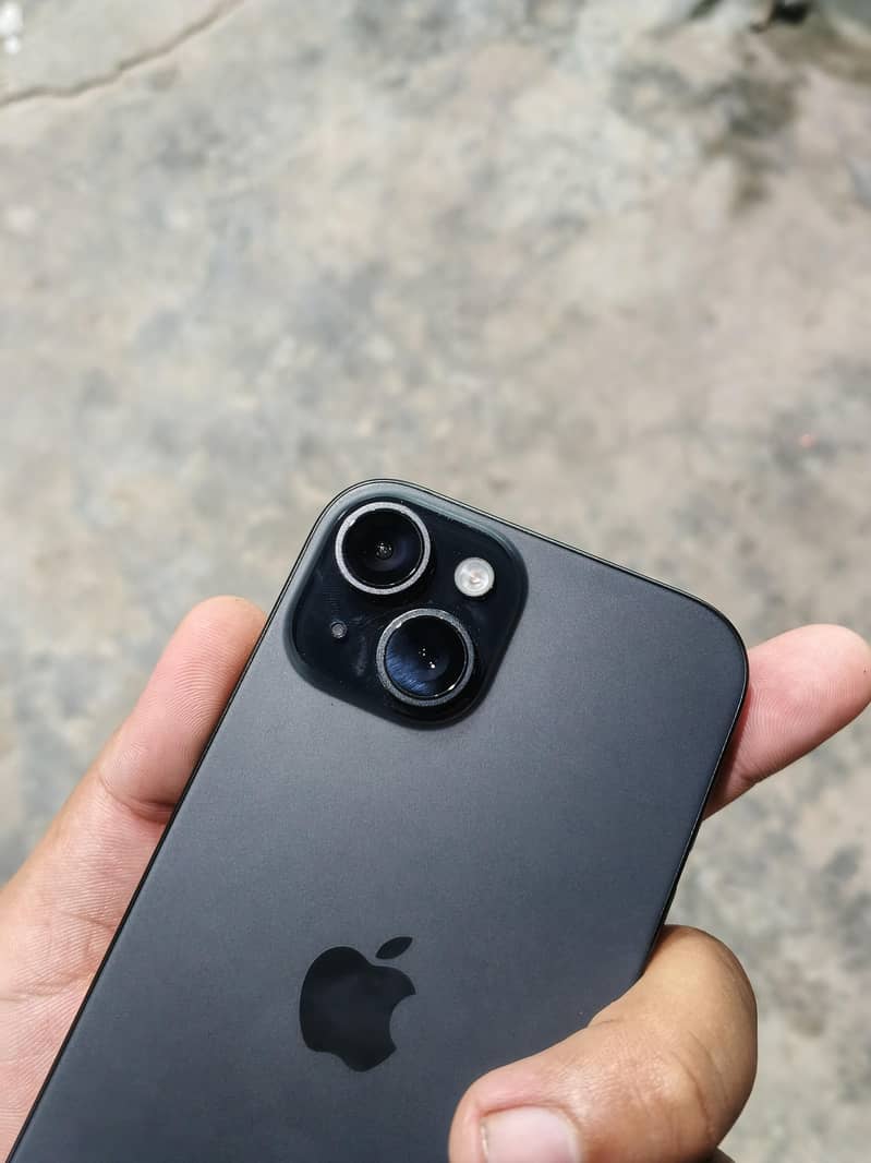 Apple iPhone 15 2