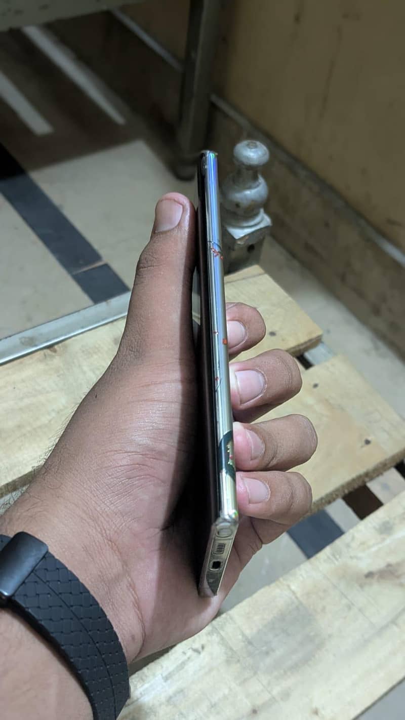 Samsung Mobile Note 10 Plus 2