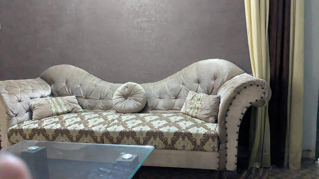 7 seater sofa set with table 1