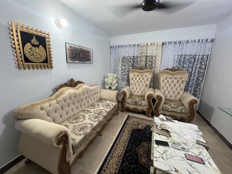 new sofa set 5 persons 0