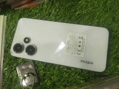 Infinix Hot 30 Play