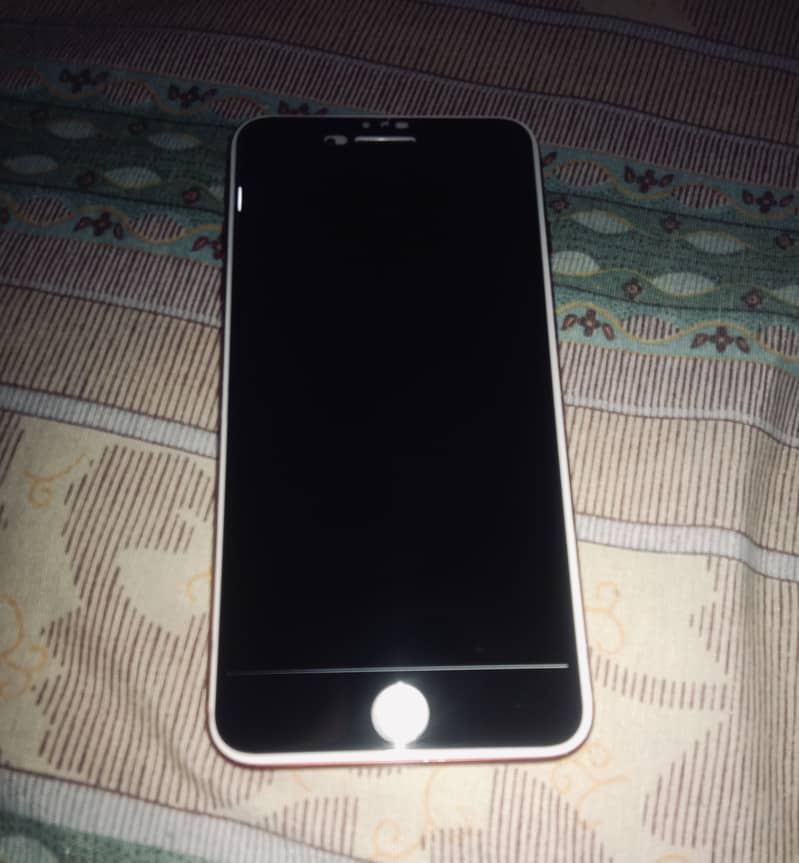 Apple iPhone 7 Plus 1