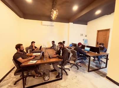 Real Estate Sales Executive Required (Male/Female)