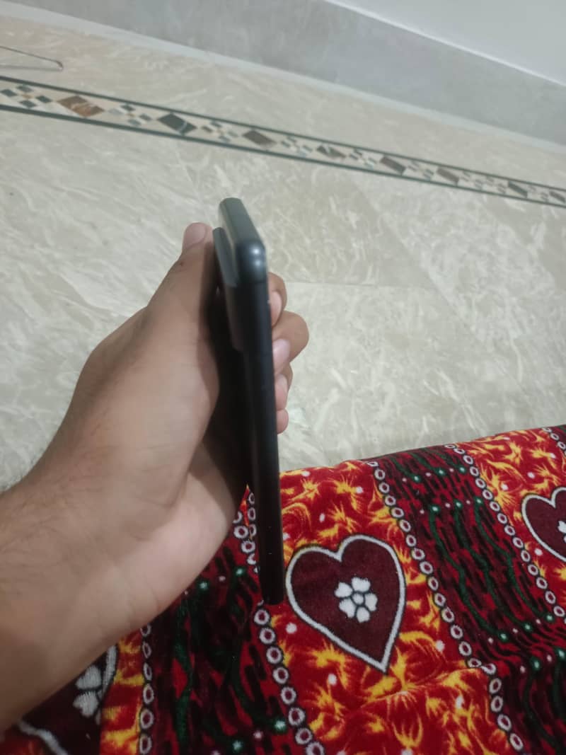 Google Pixel 8 2