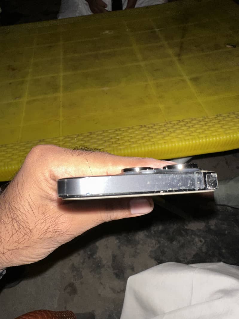 iPhone 14 Pro 5