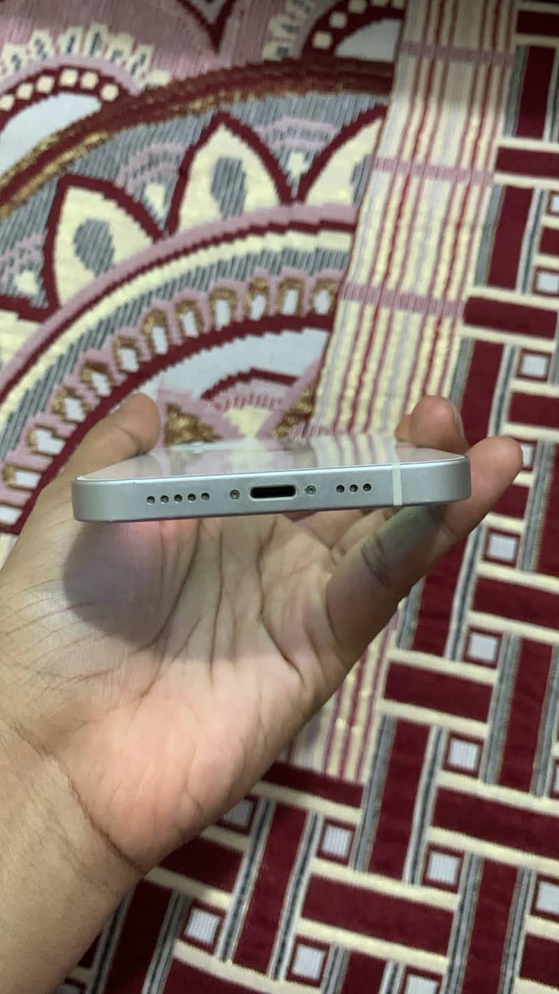 Apple iPhone 12 1