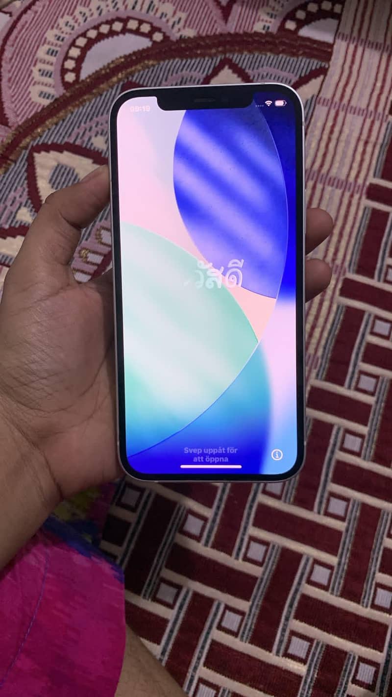 Apple iPhone 12 5