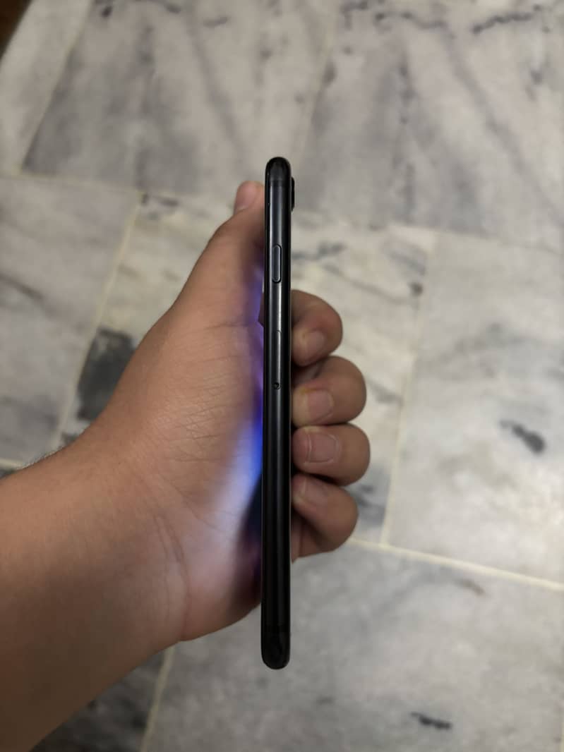 Apple iPhone SE 2 0