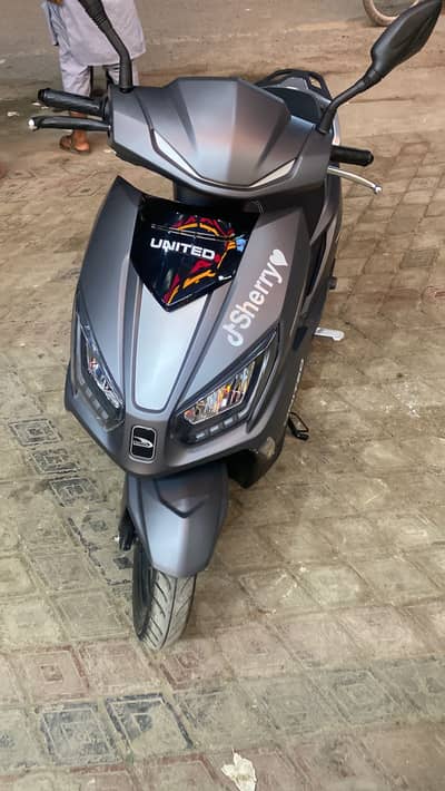 United petrol scooter ,US 100