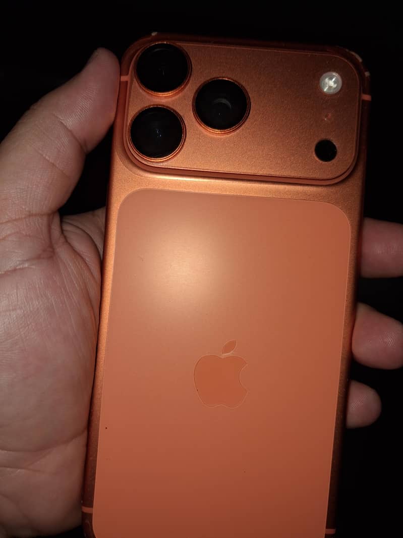 Apple iPhone 17 Pro Max 0