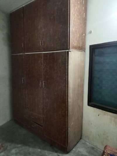 Home use almari good condition