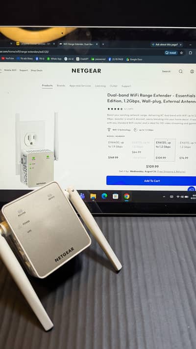 Original NETGEAR WiFi Extender – Dual Band | WiFi Range Booster