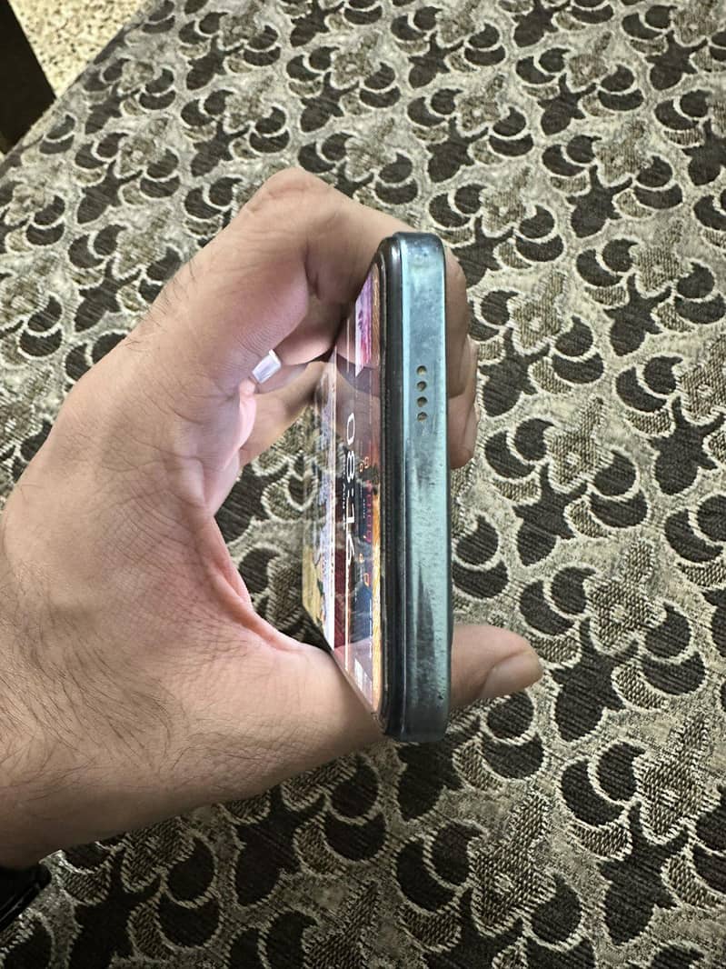 Tecno Spark 20C 4