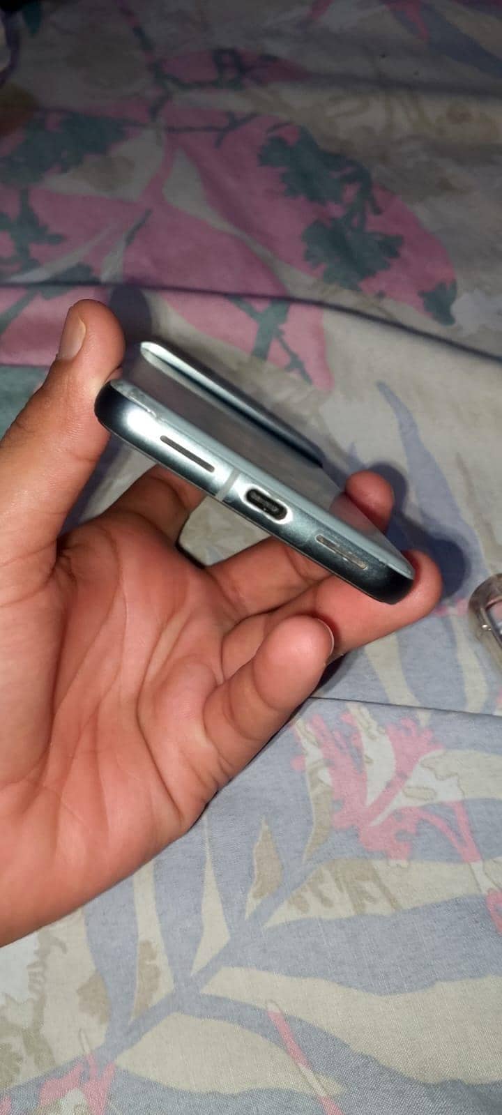Google Pixel 8 3