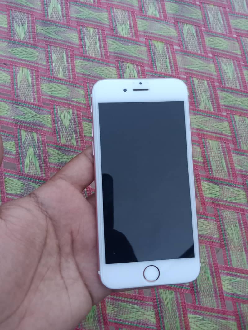 Apple iPhone 6S 1