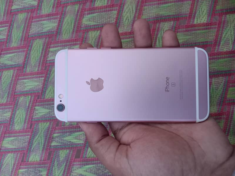 Apple iPhone 6S 3