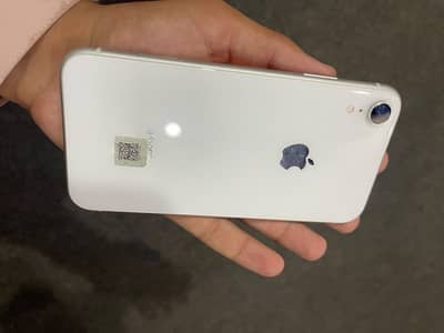 Apple iPhone XR