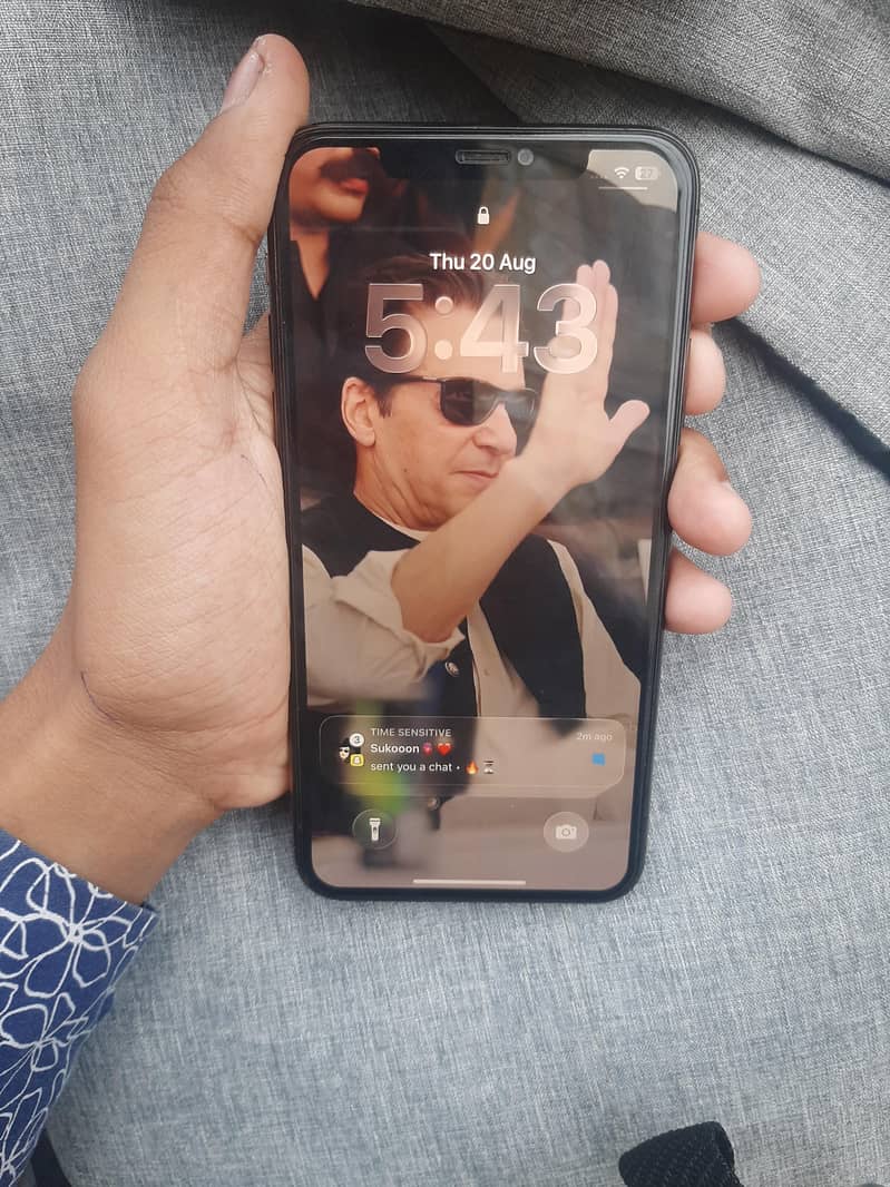 Apple iPhone 11 Pro Max 7