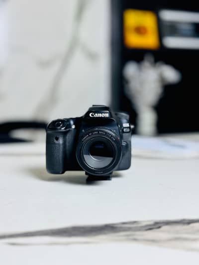 Canon EOS 80D Body + 50mm f1.8 Lens + 18-55mm Lens