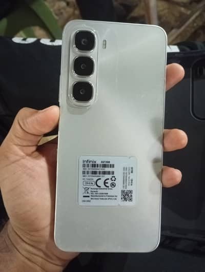 Infinix HOT 60i 6+6 gb  128 gb all ok with charger